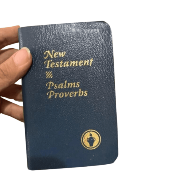 New Testament Psalms Proverbs Bible