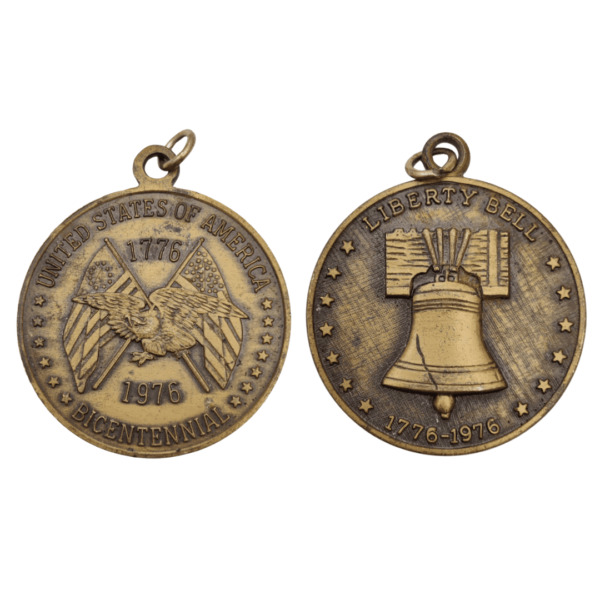 Vintage LIBERTY BELL 1776 -1976 Bicentennial medal medallion coin token