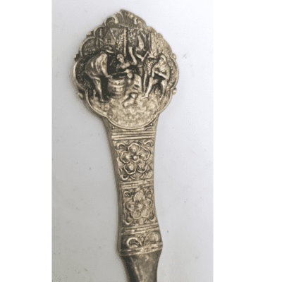 Ancient Bronze Dagger – Superb Patina and Details – Weapon of an Ancient Warrior