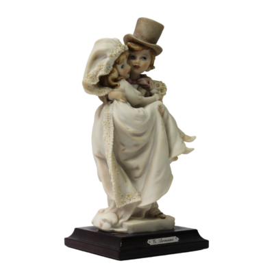 Vintage Giuseppe Armani Capodimonte “Magic Memories” bridal Figurine Signed 1988