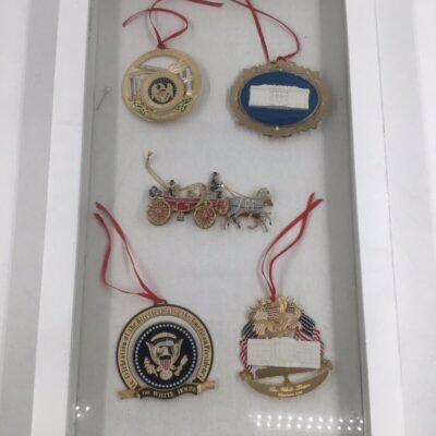 Holiday White House Celebration Ornaments lot of 5 w/ Display Case