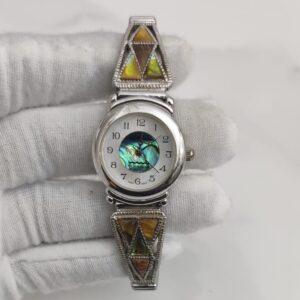 Stainless Steel Back Beautiful Ladies Wristwatch 1