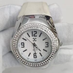 Stainless Steel Back Quartz White Ladies Wristwatch 2