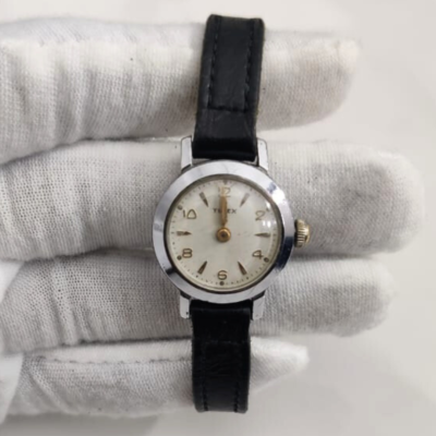 Vintage Timex Stainless Steel Back Black Stripes Ladies Wristwatch