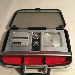 Vintage ENDURA (Japan) Solid State Radio Alarm Clock, Battery Operated AM Radio 3