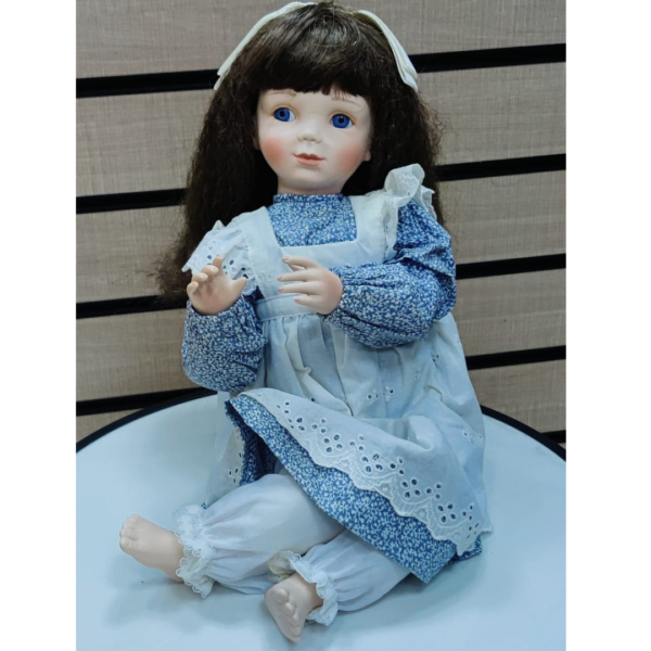 Vintage Porcelain Doll - Ashton Drake Beautiful Dreamers Nicolette