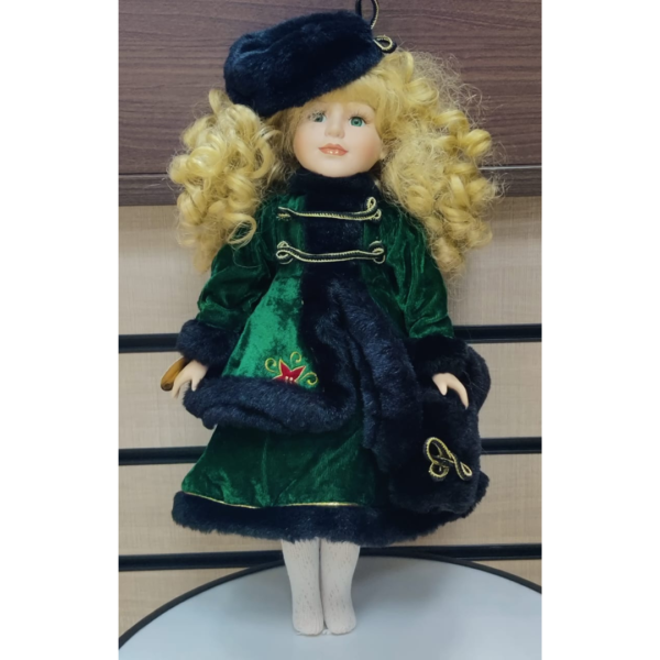 Vintage. The collectors choice Porcelain doll series by DanDee D72