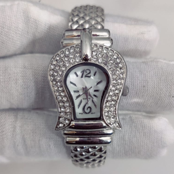 Vintage SR626SW Stainless Steel Back Silver Ladies Wristwatch Bracelet