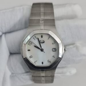 NK Stainless Steel Back Wristwatch 2