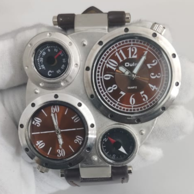 Oulm 9415 Stainless Steel Back Wristwatch