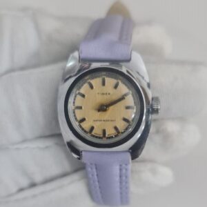 Timex Great Britain Stainless Steel Back Ladies Wristwatch 1