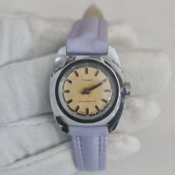 Timex Great Britain Stainless Steel Back Ladies Wristwatch