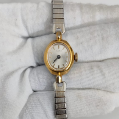 Timex Stainless Steel Back Ladies Wristwatch Bracelet