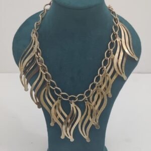 Vintage Gold Tone Leaves Theme Necklace 1