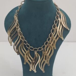 Vintage Gold Tone Leaves Theme Necklace 2