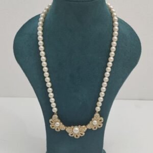 Vintage Pearl Necklace 2