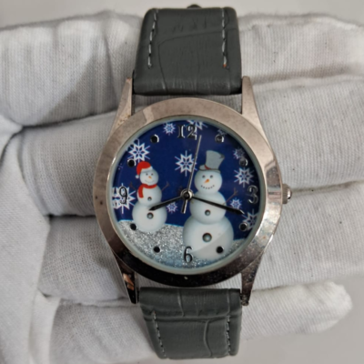 Winter Theme F334585 Stainless Steel Back Wristwatch