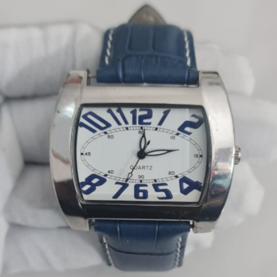30618KNX Stainless Steel Back Leather Stripe Wristwatch