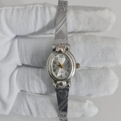 Advance WS50889W Stainless Steel Back Ladies Wristwatch Bracelet