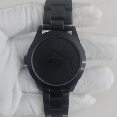 PUMA Women’s PU103582805 Bling Metal Black Analog Display Quartz Black Wristwatch