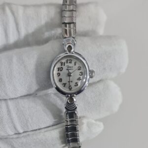 Timex D2 Stainless Steel Back Ladies Wristwatch Bracelet 1