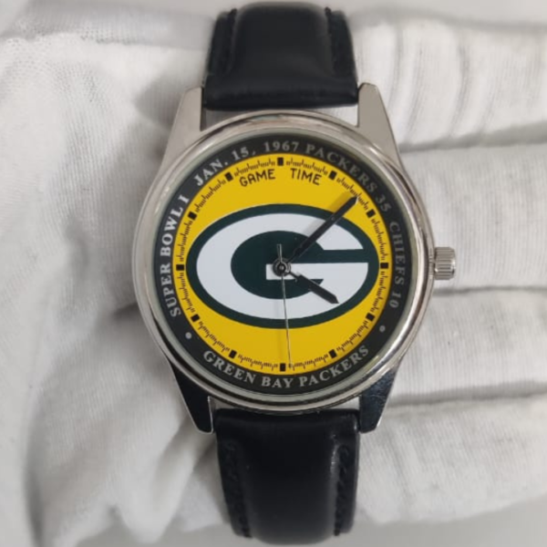 Vintage Game Time Packers FSC#49593-1 Stainless Steel Back Leather Stripes Wristwatch