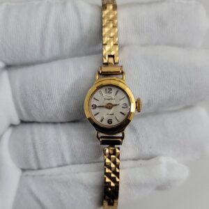 Vintage Lip Dauphine 978368 Automatic Gold Tone Stainless Steel Back Ladies Wristwatch 2