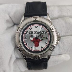 Vintage NBA Chicago Bulls Stainless Steel Back Japan Movement Wristwatch 1998 2