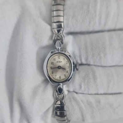 Vintage Acqua A2 Assembled In Philippines Hand winding Ladies Wristwatch Bracelet