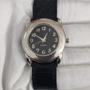 Black Silver Dial Stainless Steel Back Ladies Wristwatch 1