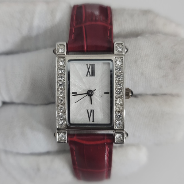 Fancy Pearl Dial Japan Movement Ladies Wristwatch