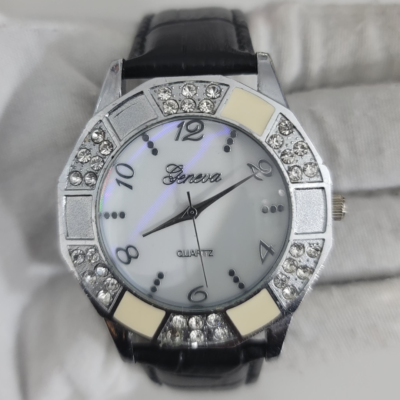 Geneva A4123G Ladies Wristwatch