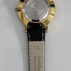 Q&Q Gold Tone Dial Ladies Wristwatch 4