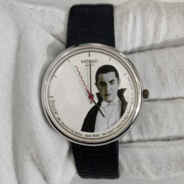 Vintage Universal Studios Monsters Dracula Theme Wristwatch 1991