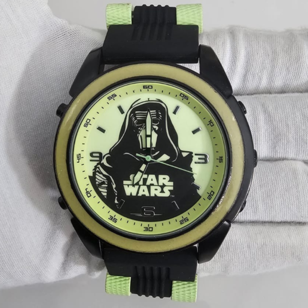 Star Wars SWM1143 0915 Accutime Japan Movement Wristwatch