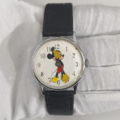 Vintage Disney 3010 2470 Mickey Mouse Theme Hand Winding Wristwatch