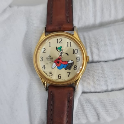 Vintage Disney V516-6A00 A1 Collector’s Choice Wristwatch