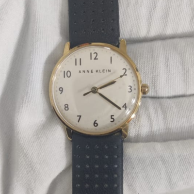 Vintage AK Anne Klein AK1202 Y21E3 Ladies Wristwatch