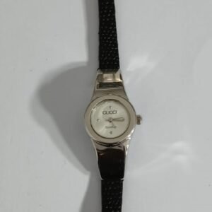 Gucci 10006 Ladies Wristwatch 3