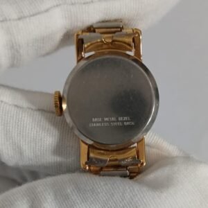 Timex Gold Tone Hand Winding Ladies Wristwatch Bracelet 3