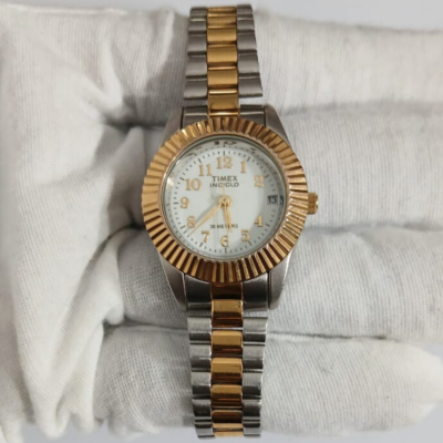 Vintage Timex HH  Ladies Wristwatch