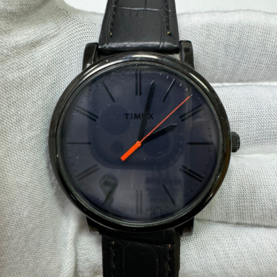 Timex Y2 Wristwatch