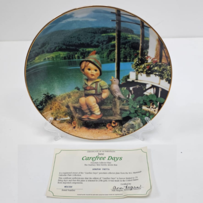 Vintage M.I. Hummel Plate Collection Carefree Days 23kt Gold Trimmed On Border With Certificate 8″