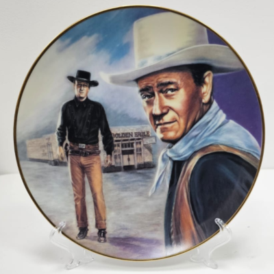 Vintage Showdown With Laredo Starring John Wayne as Quirt Evans Decorative Plate 9″ 1991