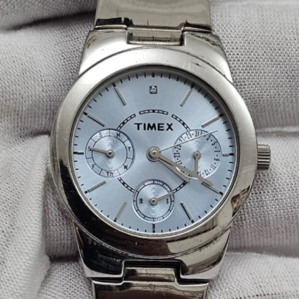 Timex T2N973 W4 Ladies Wristwatch