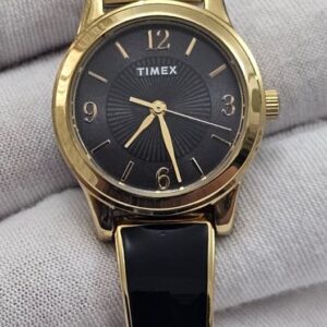 Timex #92900 Ladies Wristwatch Bracelet 1