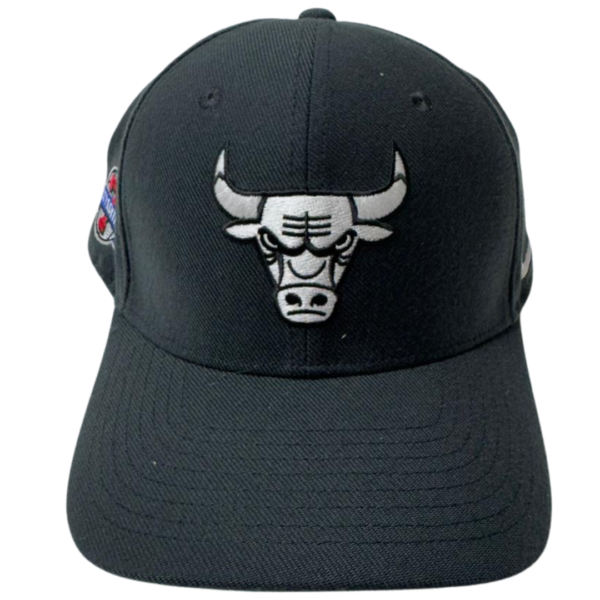 MENS NIKE CHICAGO BULLS FITTED HAT OSFA