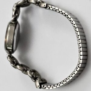 Victoria Rhein AWCLCWT 28816K Hongkong Movement Ladies Wristwatch Bracelet 2