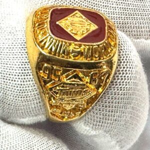 RARE HTF 1991 World Series Champions MN Twins Souvenir Ring Gold Colored Metal 1