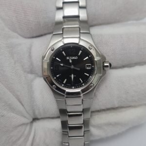 Seiko Sapphire Cystal Dress Black Dial Wristwatch